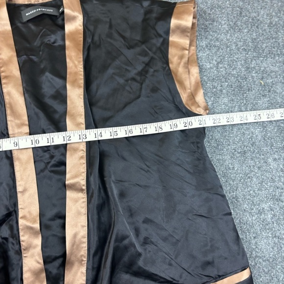 NAKED PRINCESS Women’s Black/Gold 100% Satin Sleeveless Robe size: Medium/Large - Picture 9 of 10